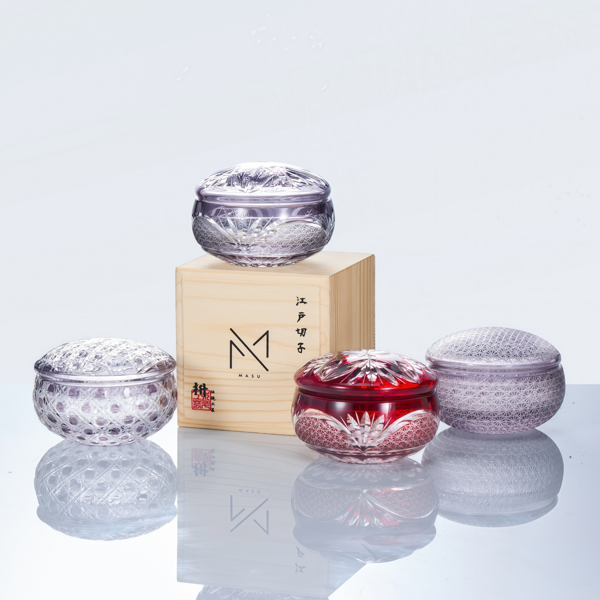 Japanese Lidded Glass Box Kiriko Shoun Hand-Cut Crystal Collection