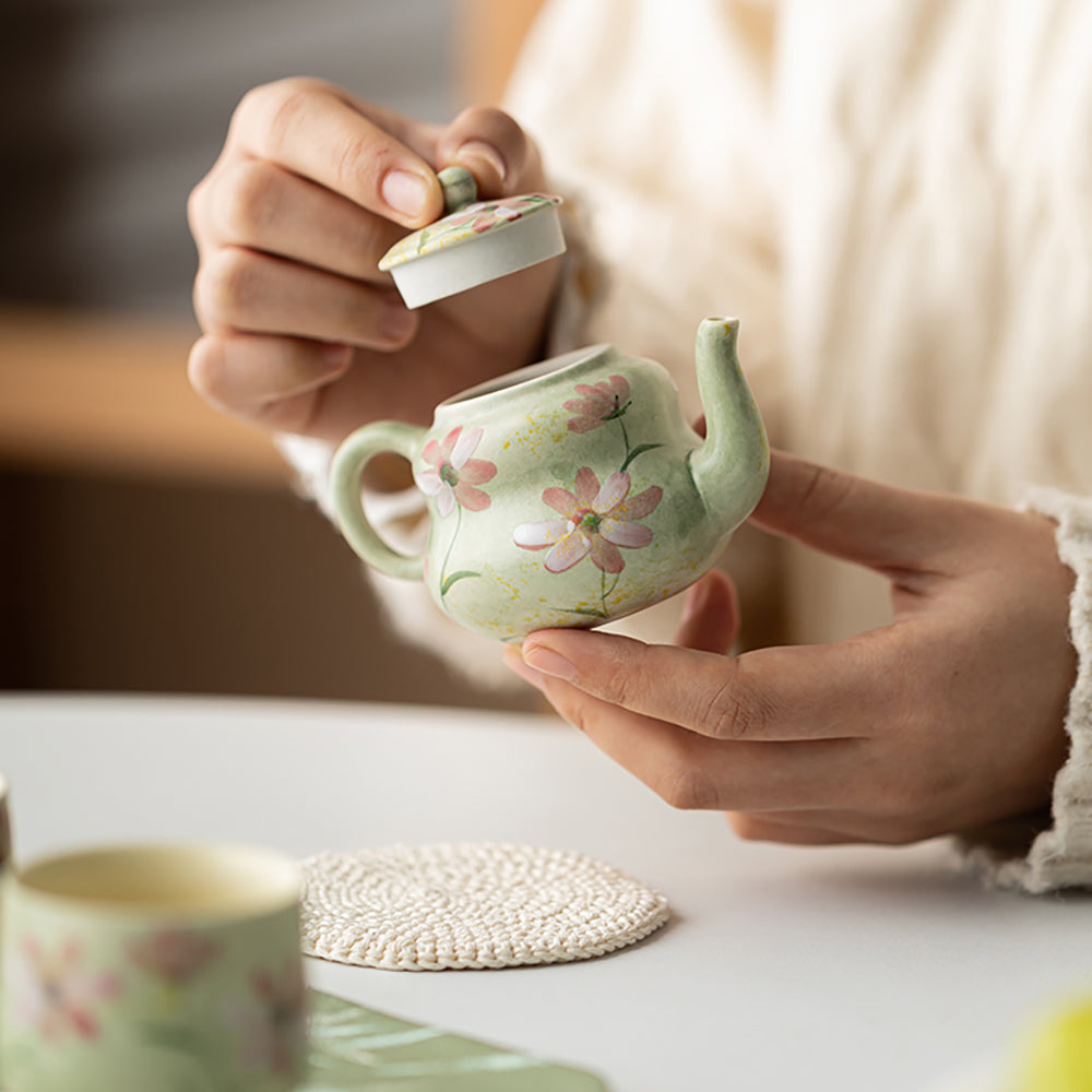 Kohiki Travel Tea Set Hand-Painted Floral Portable