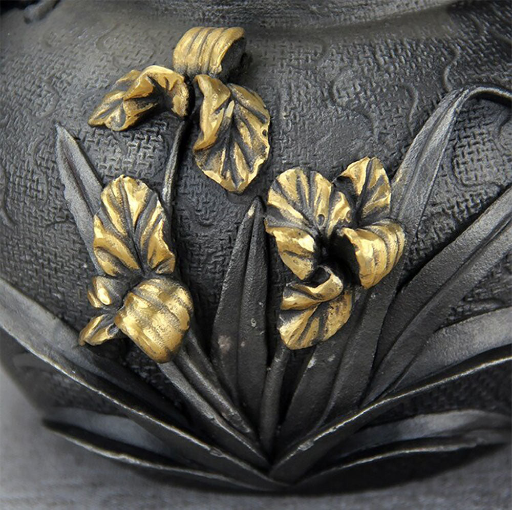 Cast Iron Teapot Japanese Orchid Crab Relief 1200ml Tetsubin