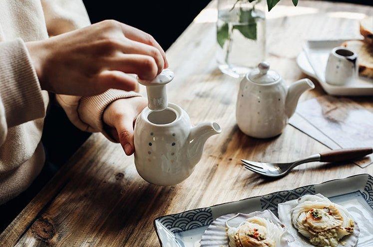 Ceramic Condiment Set Japanese Handcrafted Dotted Salt Pepper Shaker Sauce Dispenser Tray 6 Piece