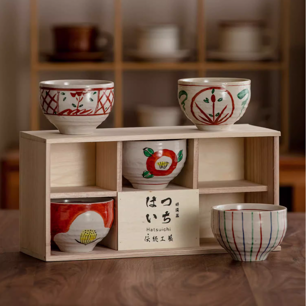 Japanese Bowl Set of 5 – Kutaniyaki Akae Camellia Wooden Box