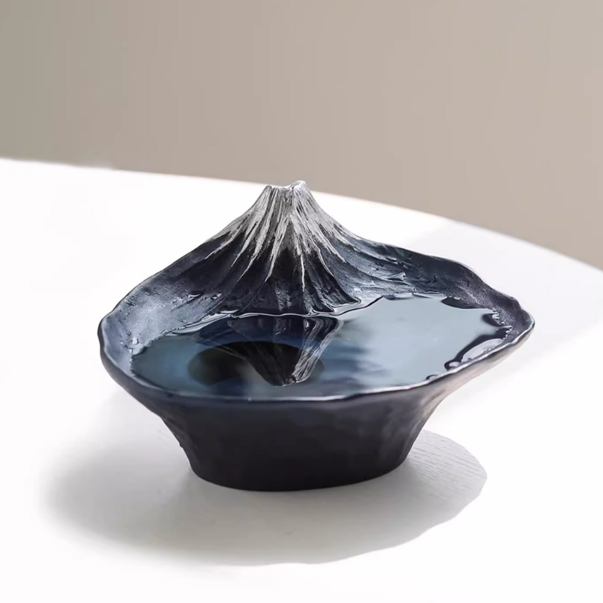 Ikebana Vase – Mount Fuji Reflection Japanese Flower Arrangement