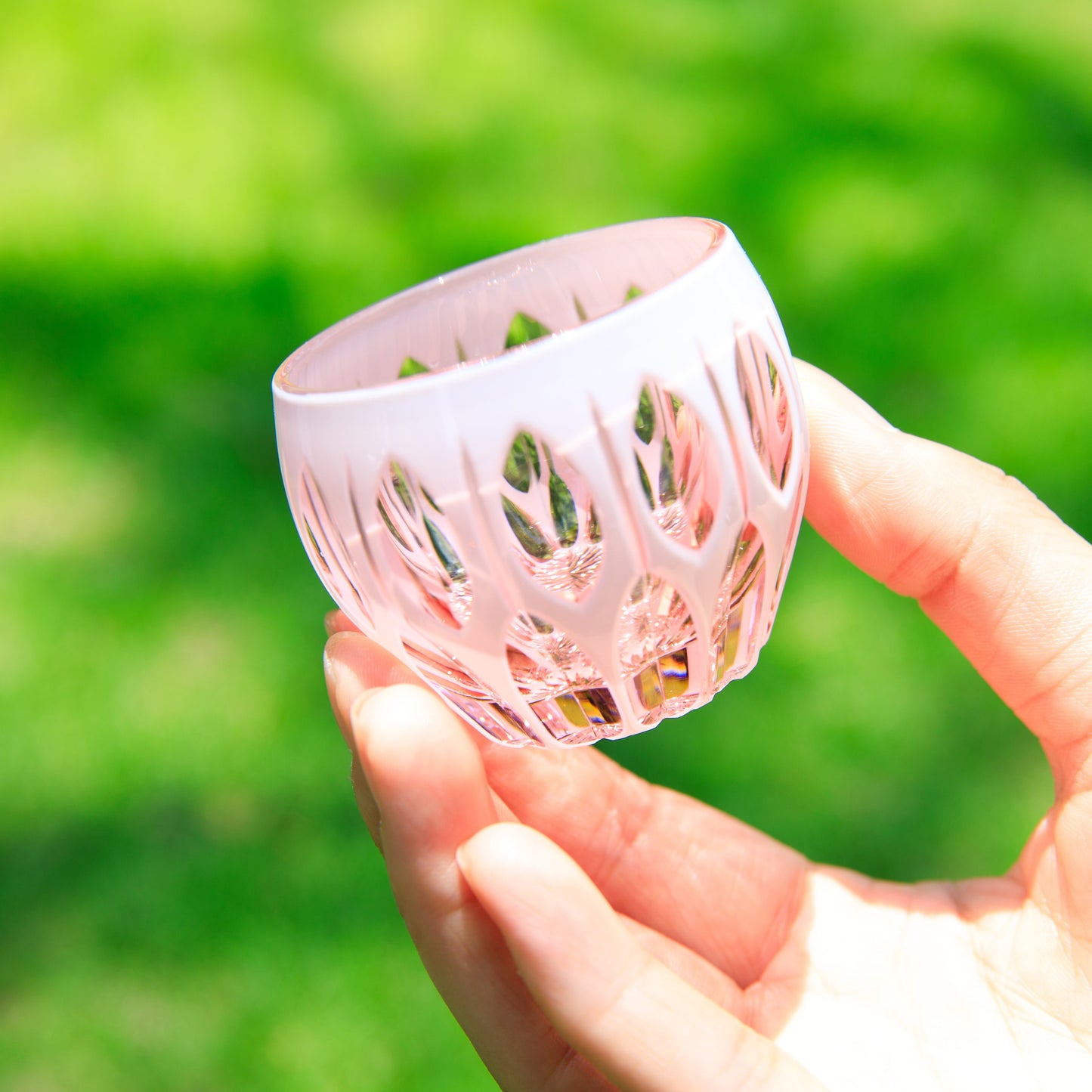 Sake Cup Usumurasaki Guinomi – Edo Kiriko Handcrafted Crystal
