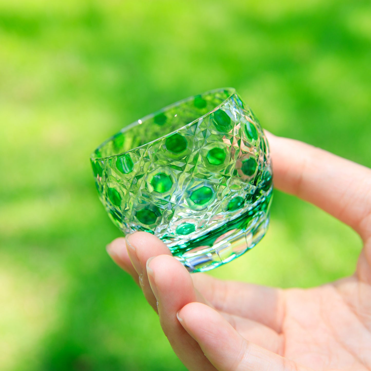 Sake Cup Guinomi Midoriha Collection | Edo Kiriko Hand-Cut Crystal Green & Red Japanese Glass