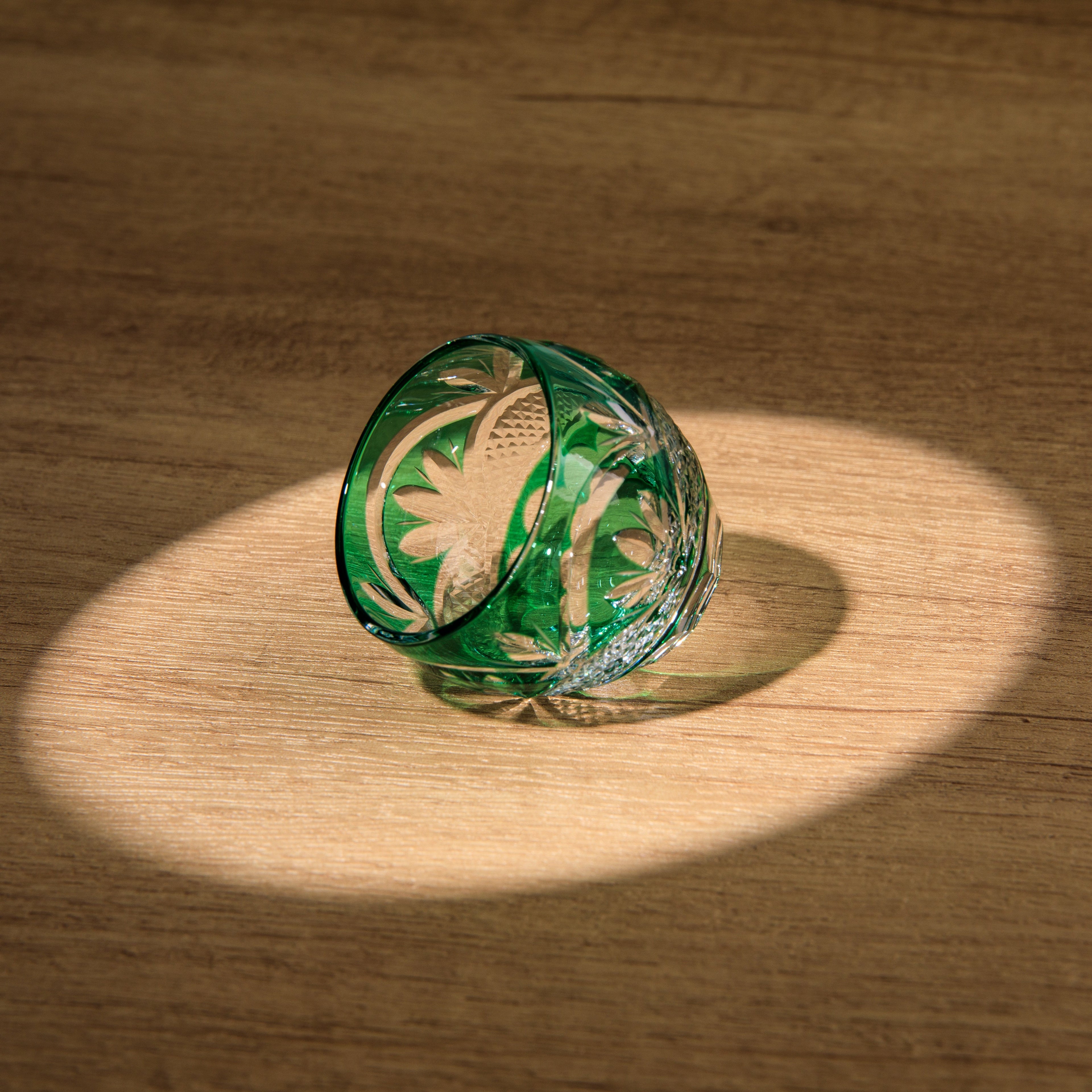 Sake Cup Guinomi Midoriha Collection | Edo Kiriko Hand-Cut Crystal Green & Red Japanese Glass