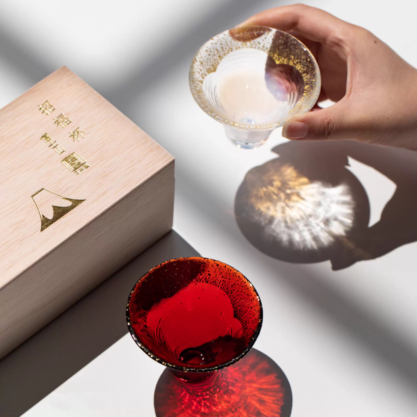 Sake Cup Set Japanese Mt. Fuji Gold Leaf Glass – Shinku & Yuki 2pc