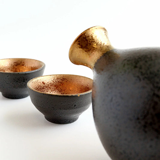 Japanese Sake Set – Kinsai Gold Interior Charcoal Wooden Box