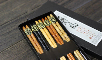 Wooden Chopsticks Set of 5 Pairs – Multi-Color with Gift Box