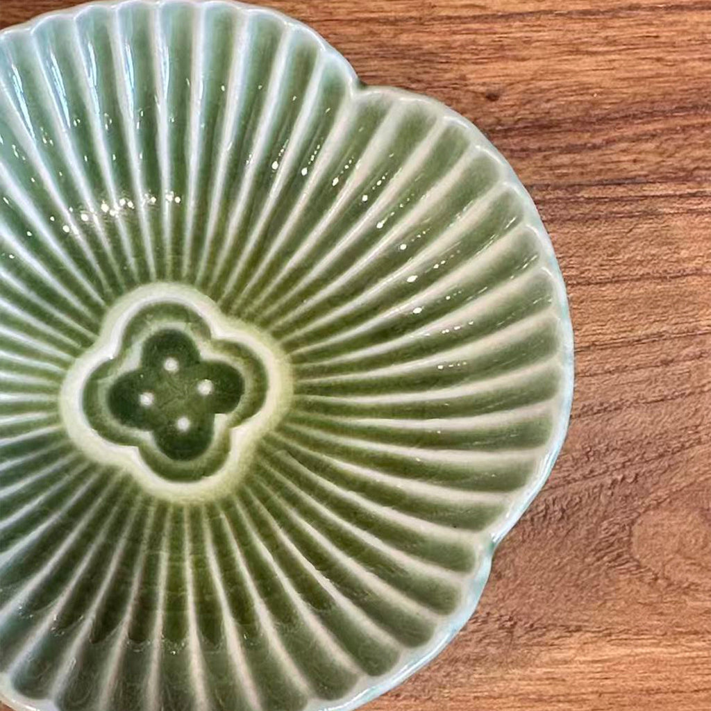 Sauce Plate Set of 5 – Mino Ware Aoi Kage Floral Relief