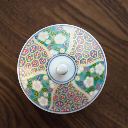 Lidded Teacup – Mino Ware Hana Emaki Gold Floral Ceramic