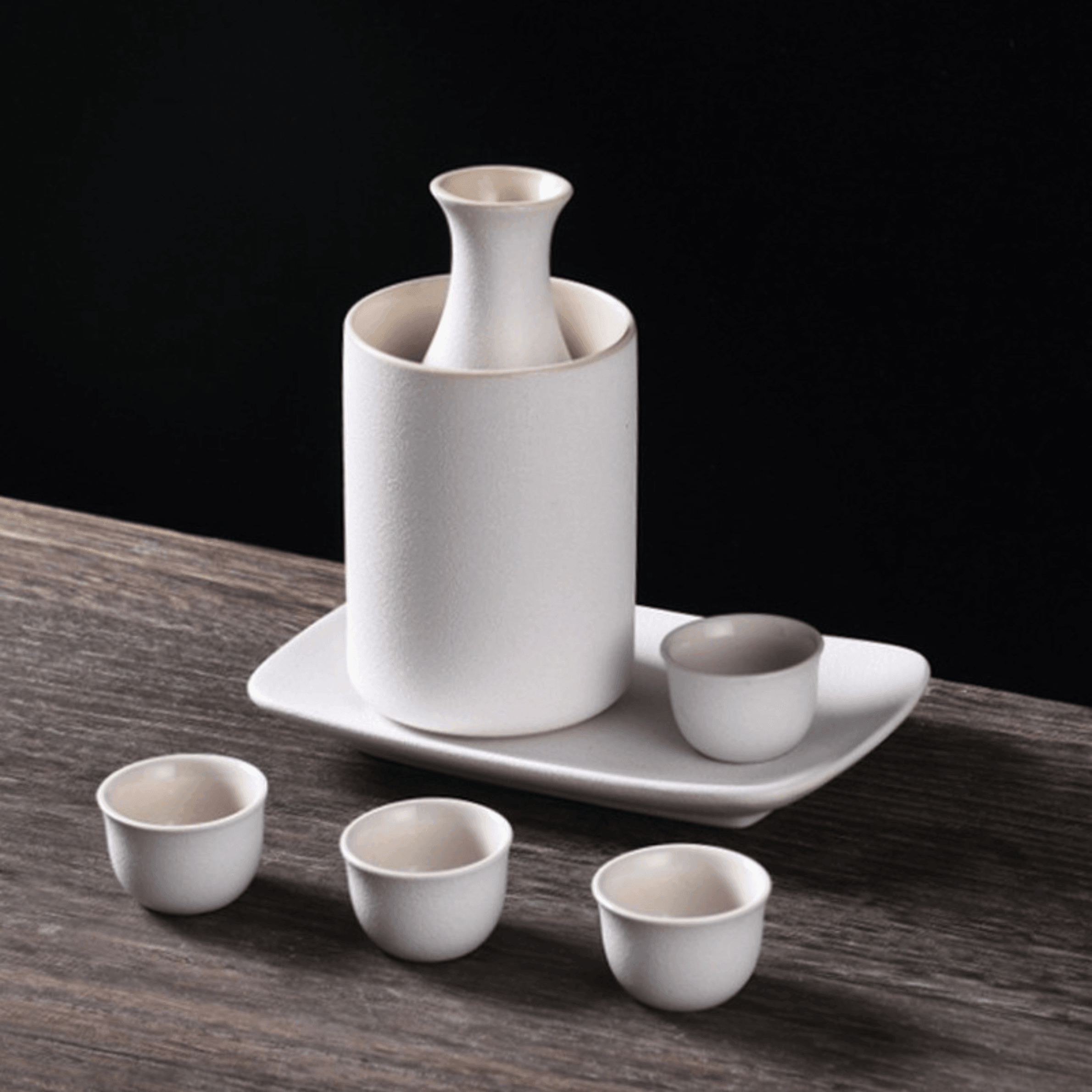 Japanese Sake Set – Ceramic with Warmer 4 Cups Flagon Plate
