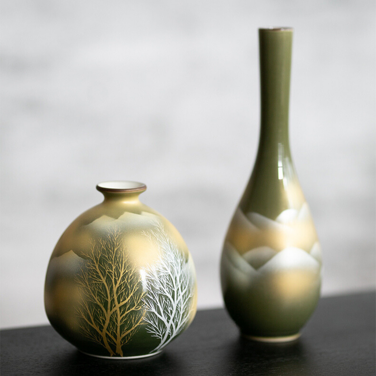 Japanese Ceramic Vase – Kutaniyaki Cloud Landscape Collection