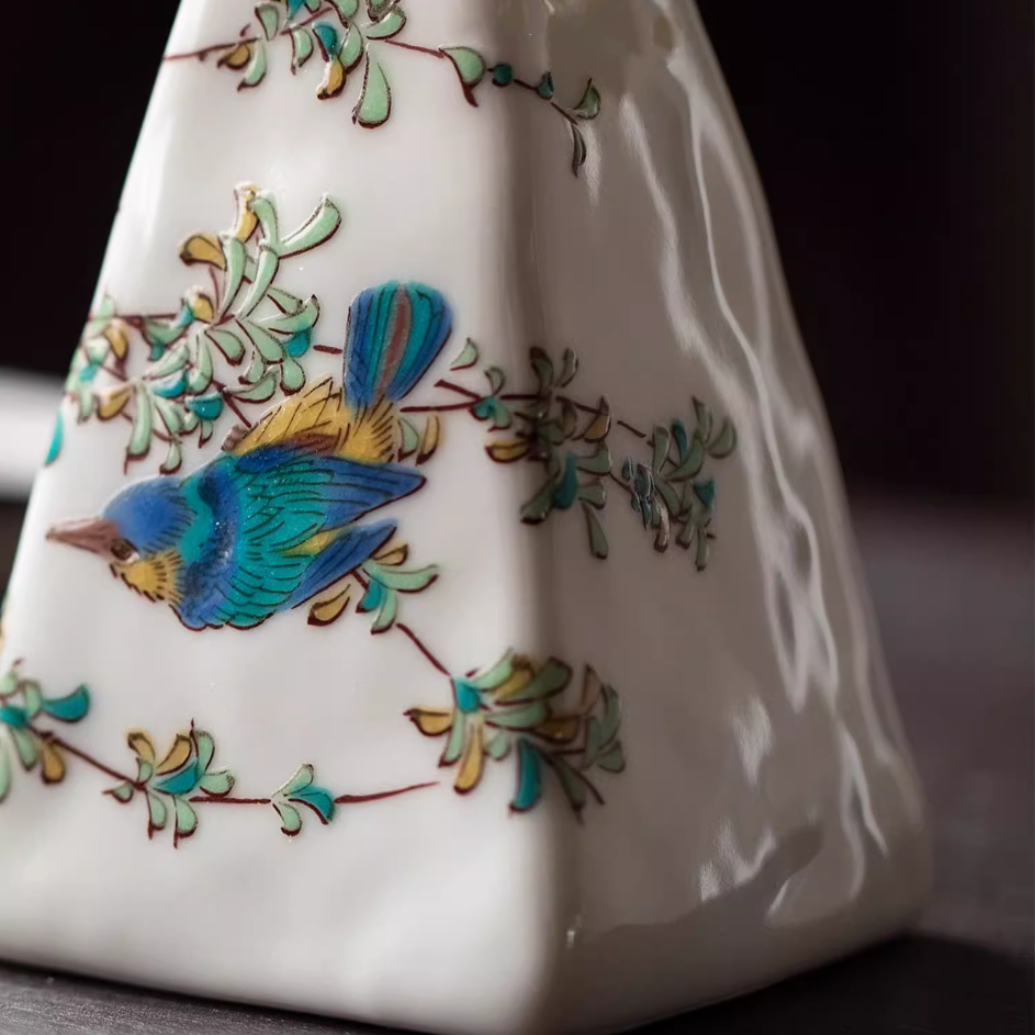 Japanese Ikebana Vase – Kutaniyaki Sparrow Floral Single Stem
