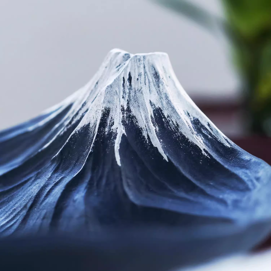 Ikebana Vase – Mount Fuji Reflection Japanese Flower Arrangement