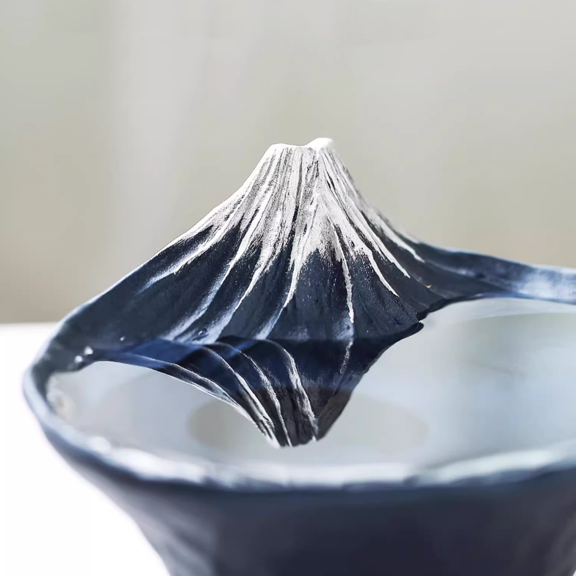 Ikebana Vase – Mount Fuji Reflection Japanese Flower Arrangement