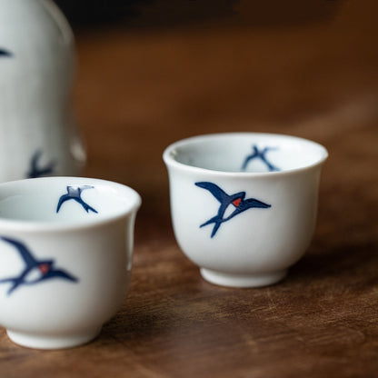 Sake Set – Hasami Ware Tsubame Swallow Porcelain Gift
