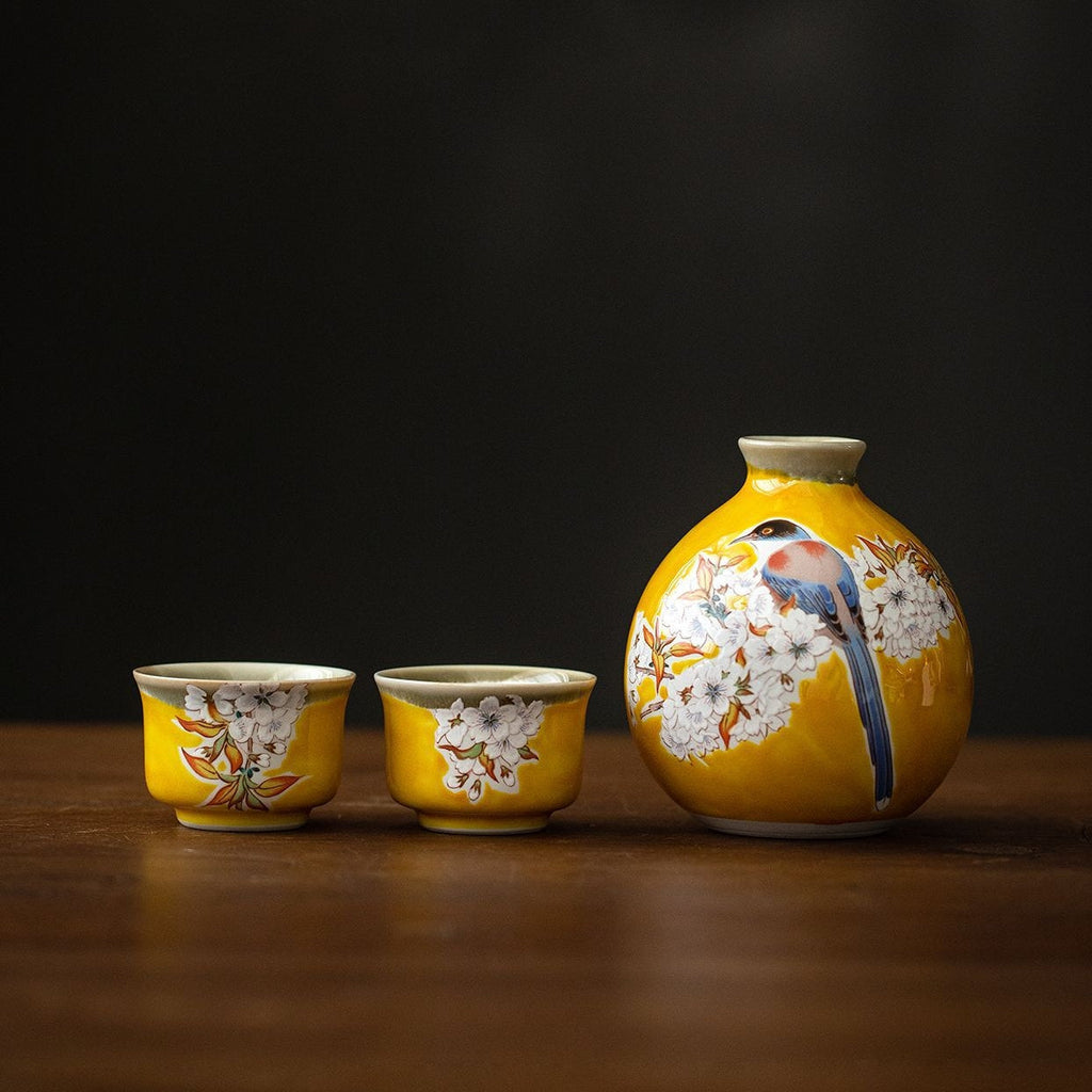 Japanese Sake Set – Kutaniyaki Yellow Sparrow Ceramic