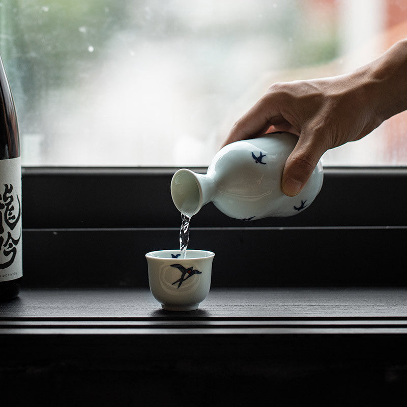 Sake Set – Hasami Ware Tsubame Swallow Porcelain Gift