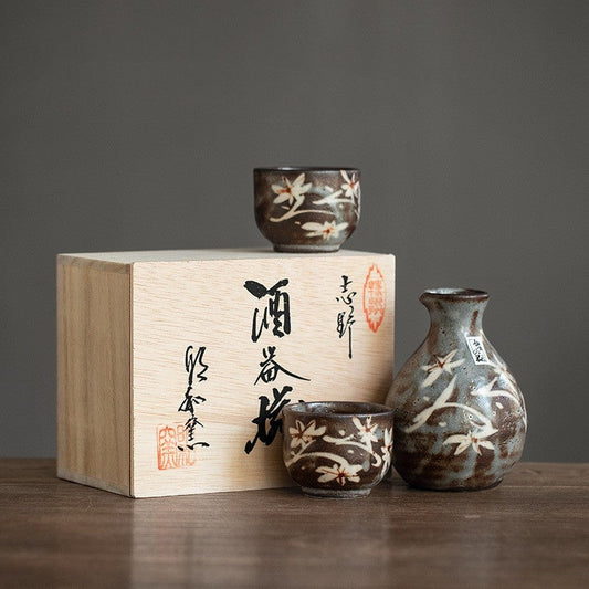 Sake Set Shino Ware | Aki no Sasayaki Flagon & 2 Cups