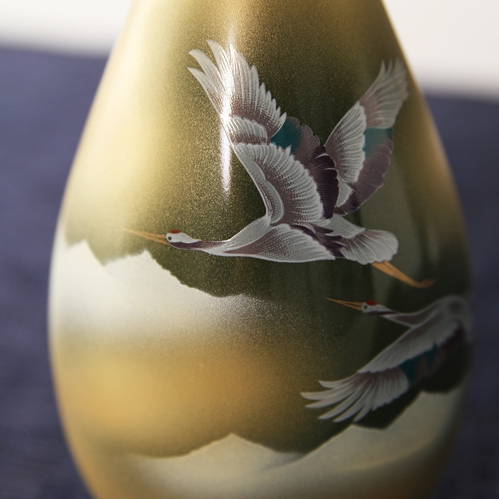 Japanese Ceramic Vase – Kutaniyaki Cloud Landscape Collection