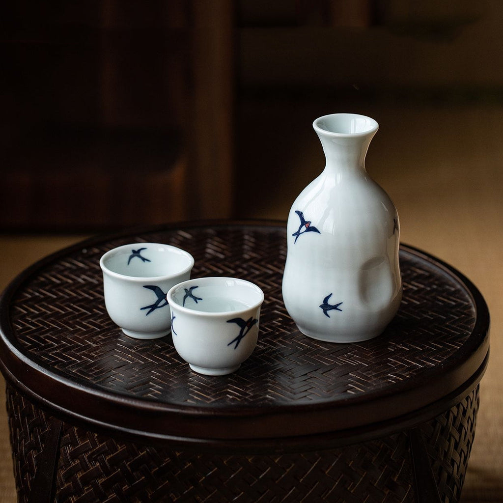 Sake Set – Hasami Ware Tsubame Swallow Porcelain Gift