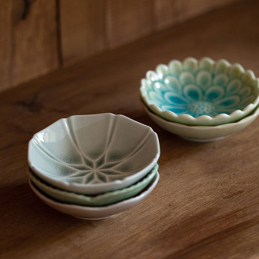 Sauce Plate Set of 5 – Mino Ware Aoi Kage Floral Relief