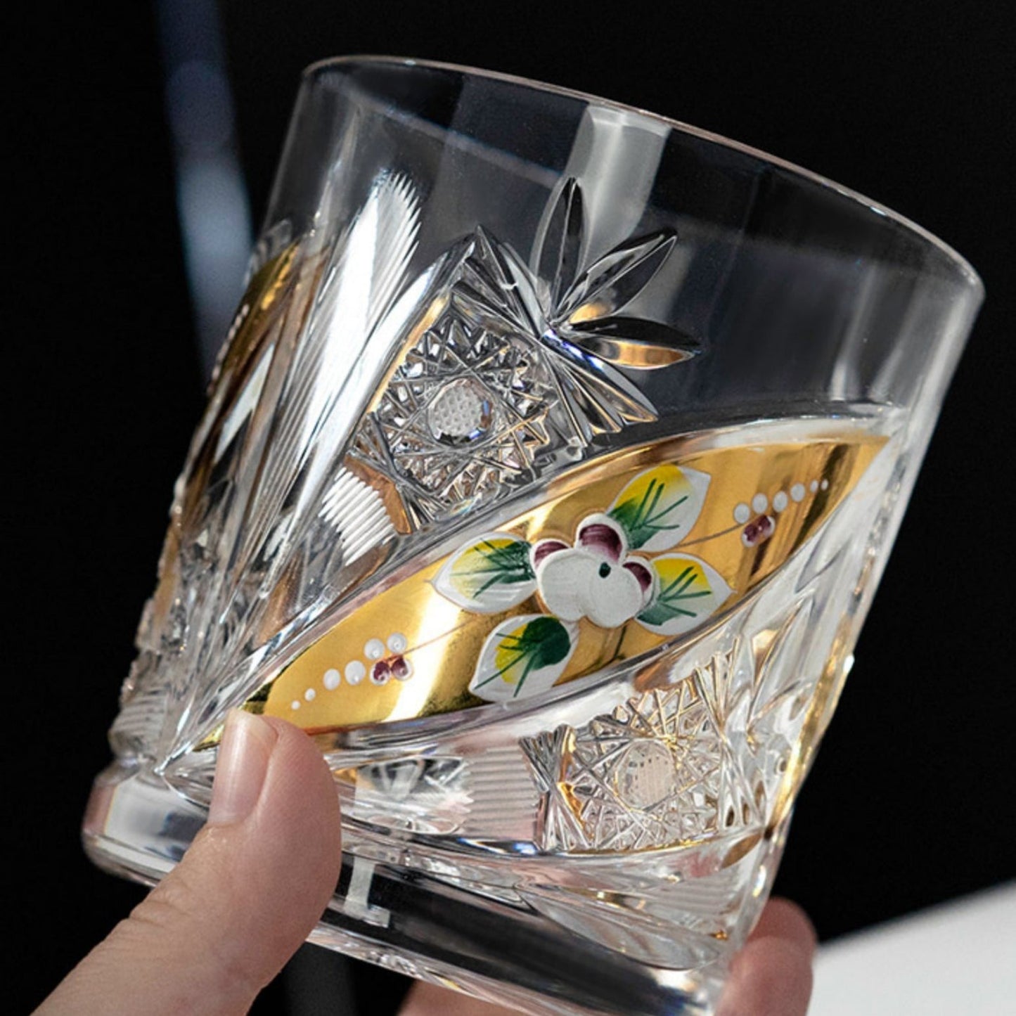 Whisky Glasses Bohemia Floral Enamel Crystal Hand-Painted Gold Gilt Czech Crystal Whisky Glass Gift Set of 2