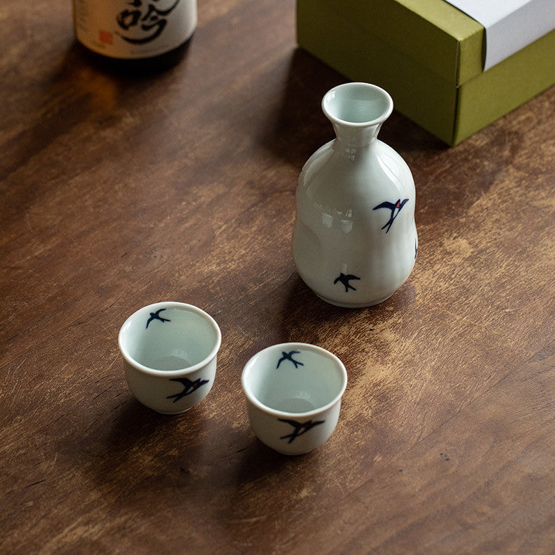 Sake Set – Hasami Ware Tsubame Swallow Porcelain Gift