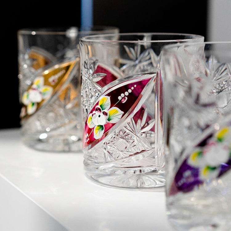 Whisky Glasses Bohemia Floral Enamel Crystal Hand-Painted Gold Gilt Czech Crystal Whisky Glass Gift Set of 2