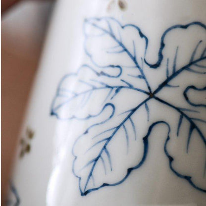 Ceramic Tea Cup Japanese Hand-Painted Leaves Fan Stripes Golden
