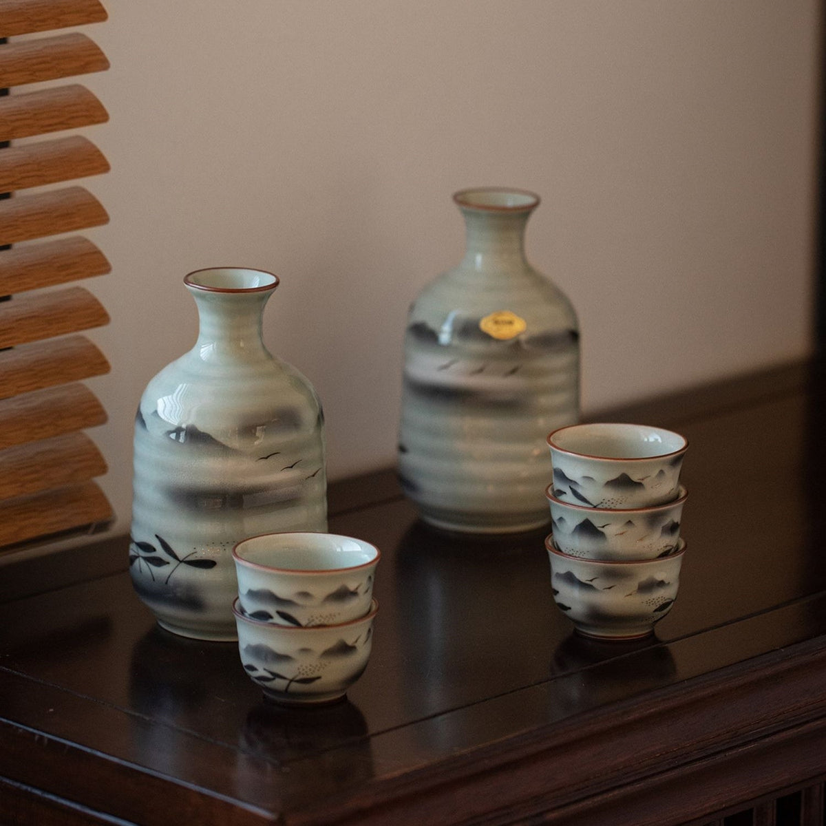 Sake Set Arita Ware Unkai Hand-Painted Japanese Ceramic Sake Flagon Cup Set Gold Foil Mountain Design Made in Japan