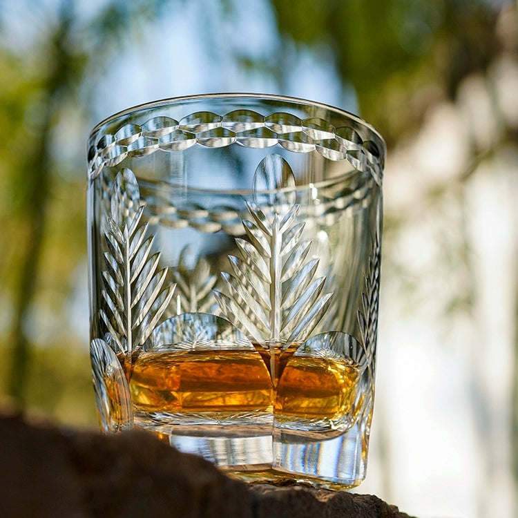 Whiskey Glass Edo Kiriko Avaire Plum Artistry – Hand-Cut Japanese Tumbler with Wooden Box
