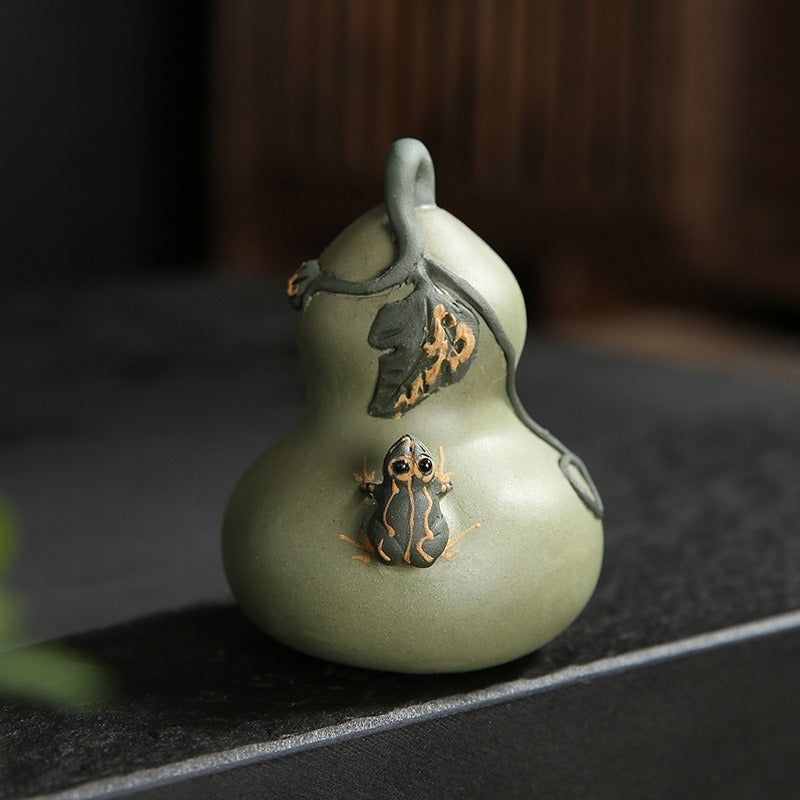 Purple Clay Tea Pet Handcrafted Zisha Gongfu Decor Figure