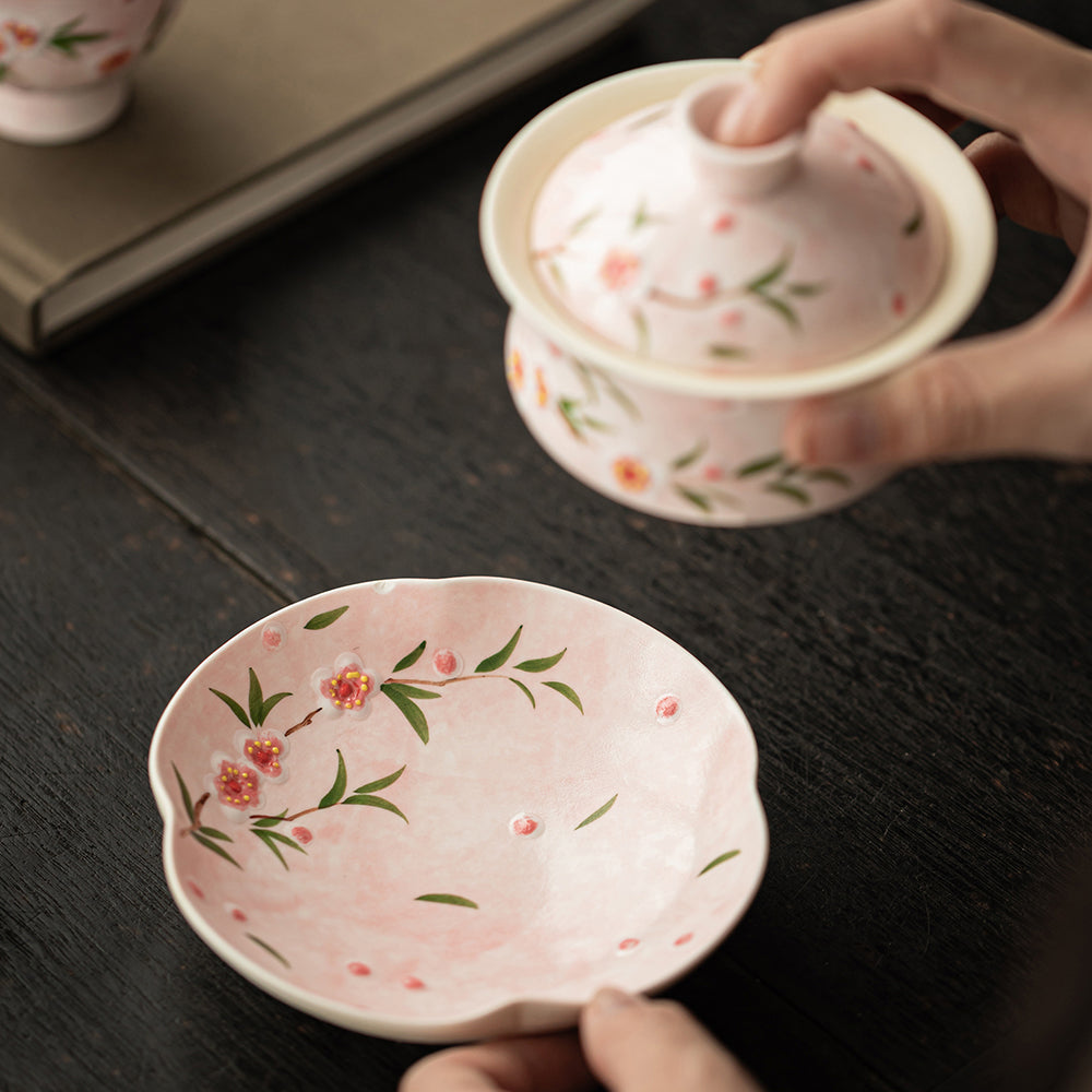 Gaiwan Tea Cup Set – Hand-Painted Peach Blossom Porcelain with Tray, Traditional Chinese Tea Ceremony