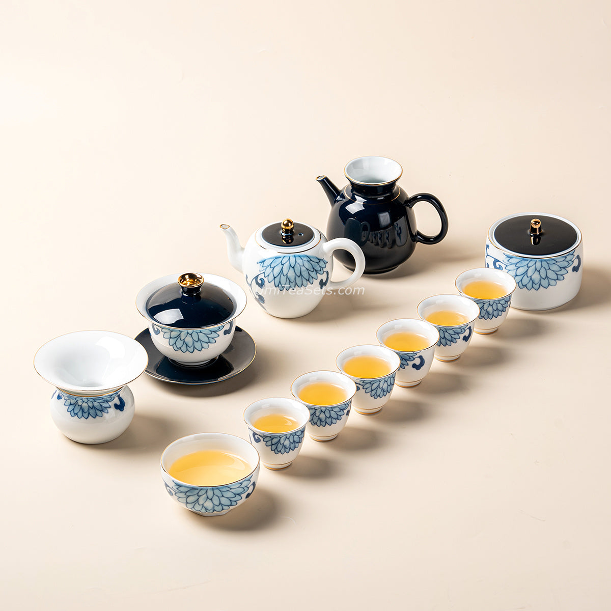 Chinese Tea Set | Blue White Porcelain Chrysanthemum
