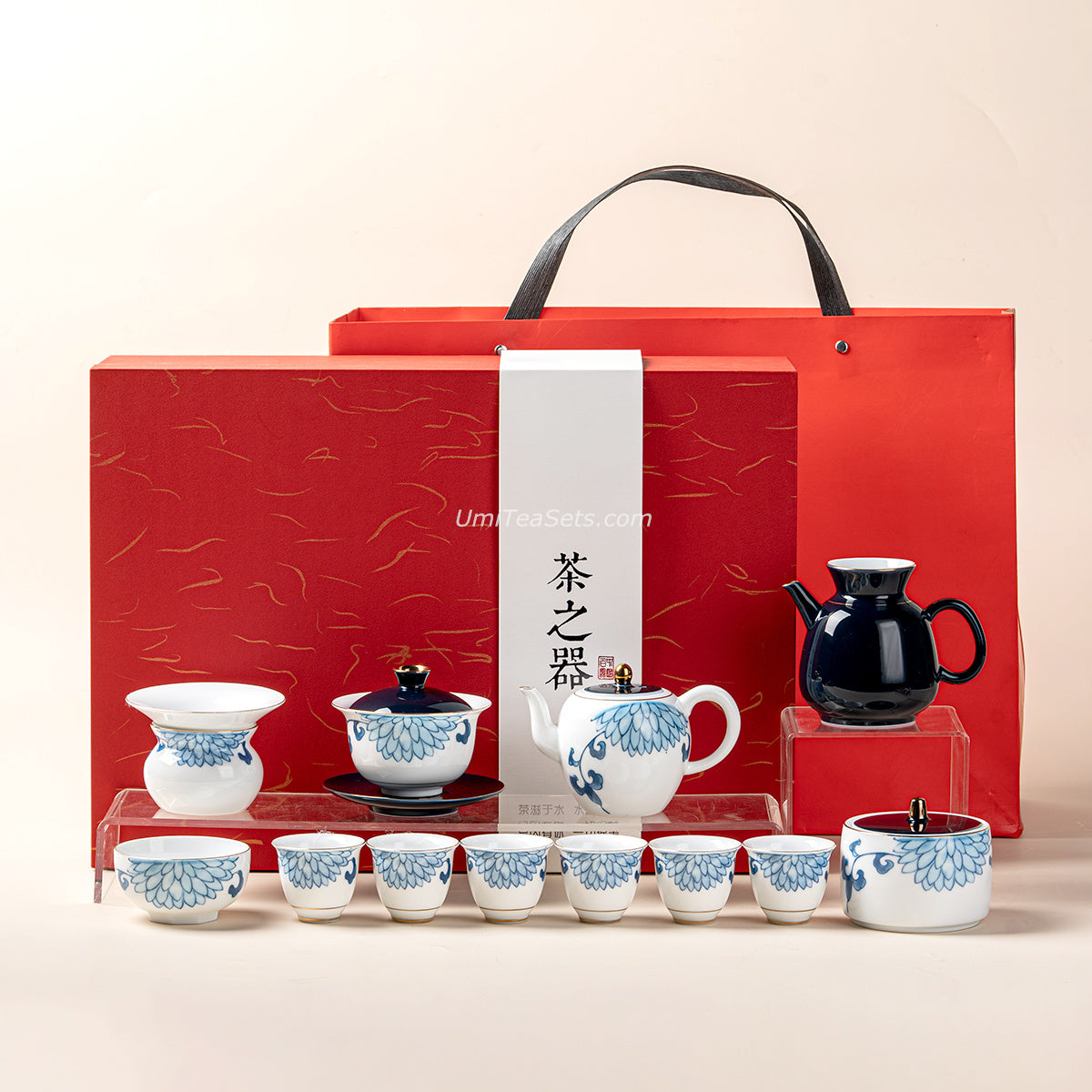 Chinese Tea Set | Blue White Porcelain Chrysanthemum