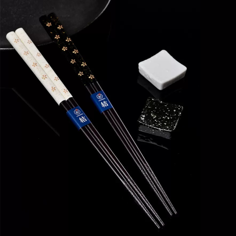 Wedding Chopsticks Gift Set | Golden Sakura Couple Black White