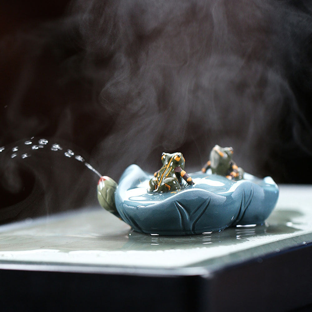Lotus Leaf Tea Pet Yixing Clay Frogs Nature Harmony Tray