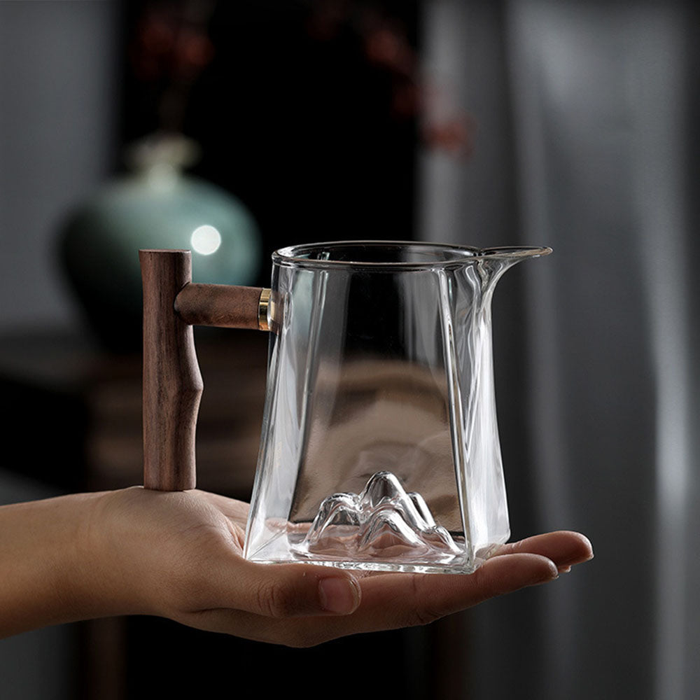 Gongdao Bei Glass Pitcher Wooden Handle – Mountain 300ml