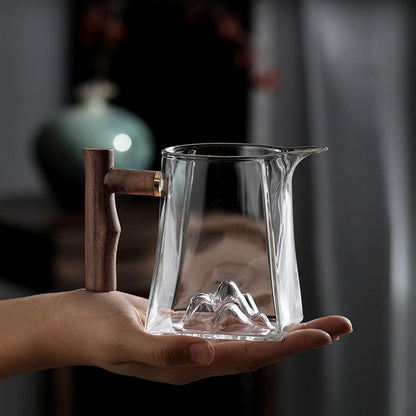 Gongdao Bei Glass Pitcher Wooden Handle – Mountain 300ml