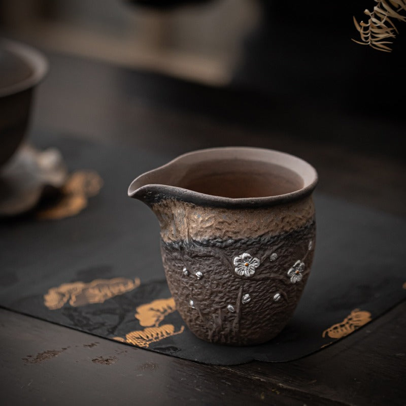 Gongdao Bei Fair Cup Rock Clay Plum Blossom Gilt Glaze 200ml