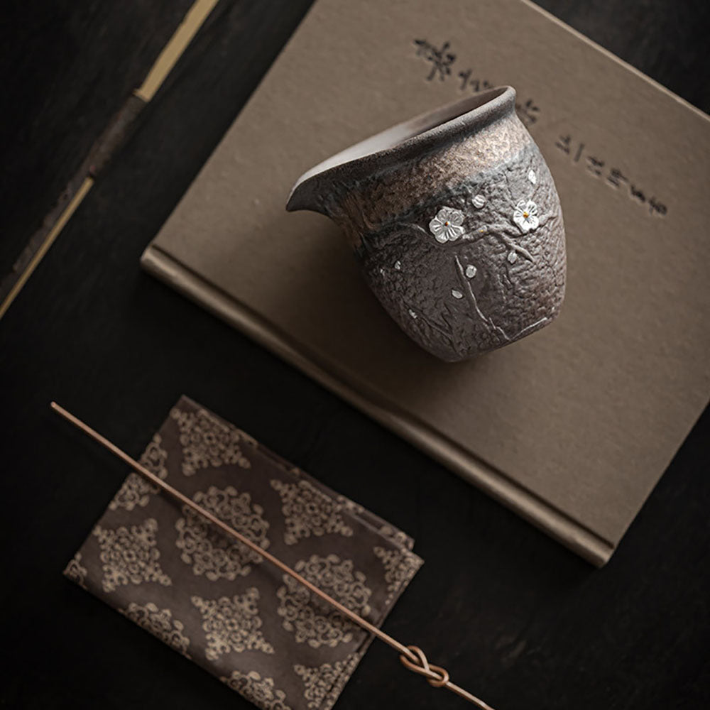 Gongdao Bei Fair Cup Rock Clay Plum Blossom Gilt Glaze 200ml