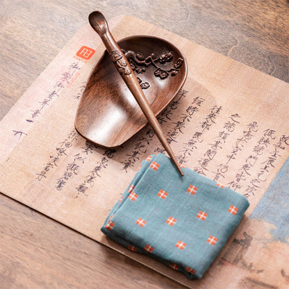 Walnut Wood Tea Holder with Needle | Cha He Set