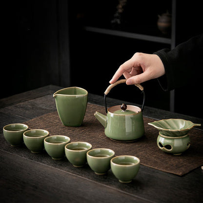 Celadon Gongfu Tea Set 10-Piece | Green Glaze & Rope Handle