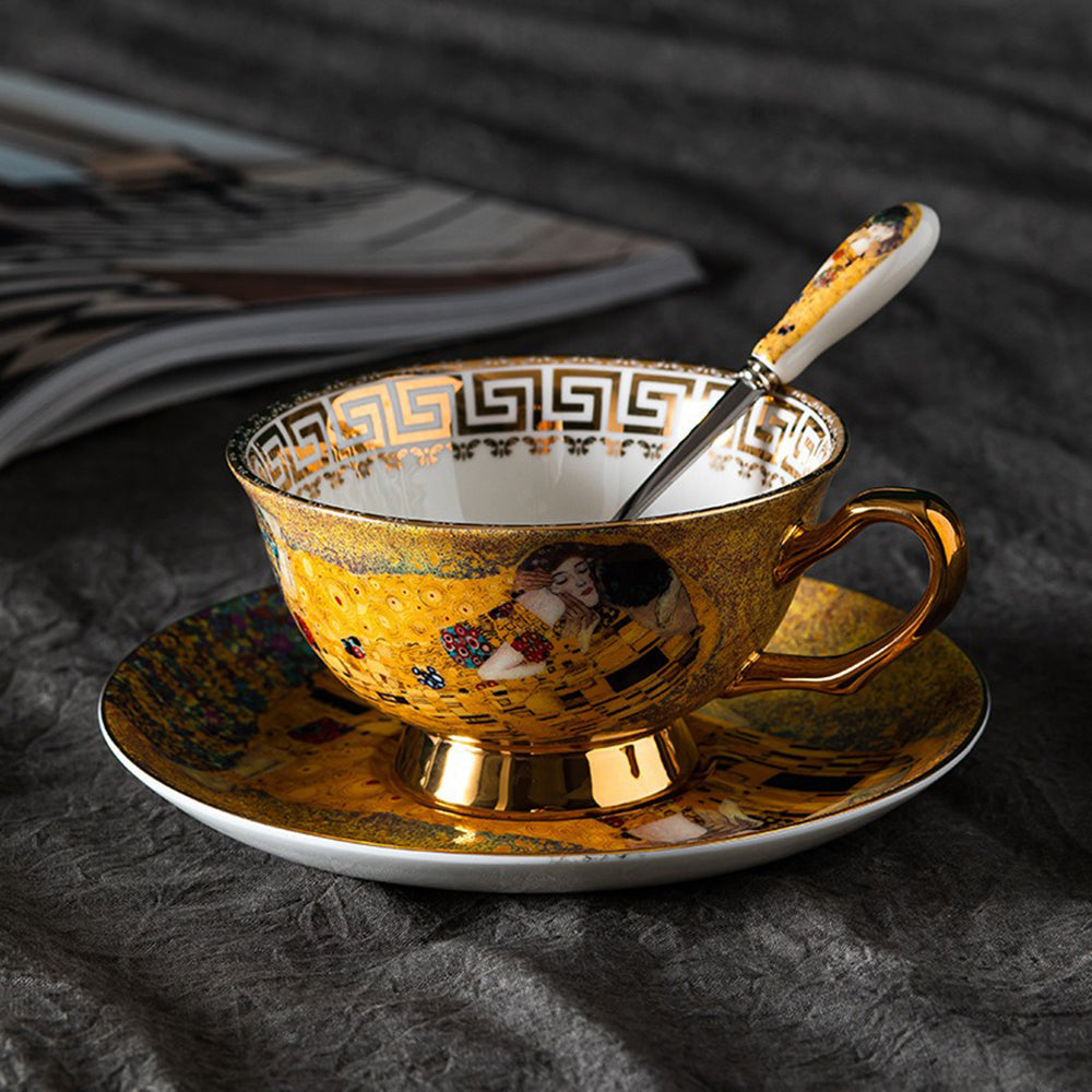 British Bone China Afternoon Tea Set The Kiss 21-Piece Gold