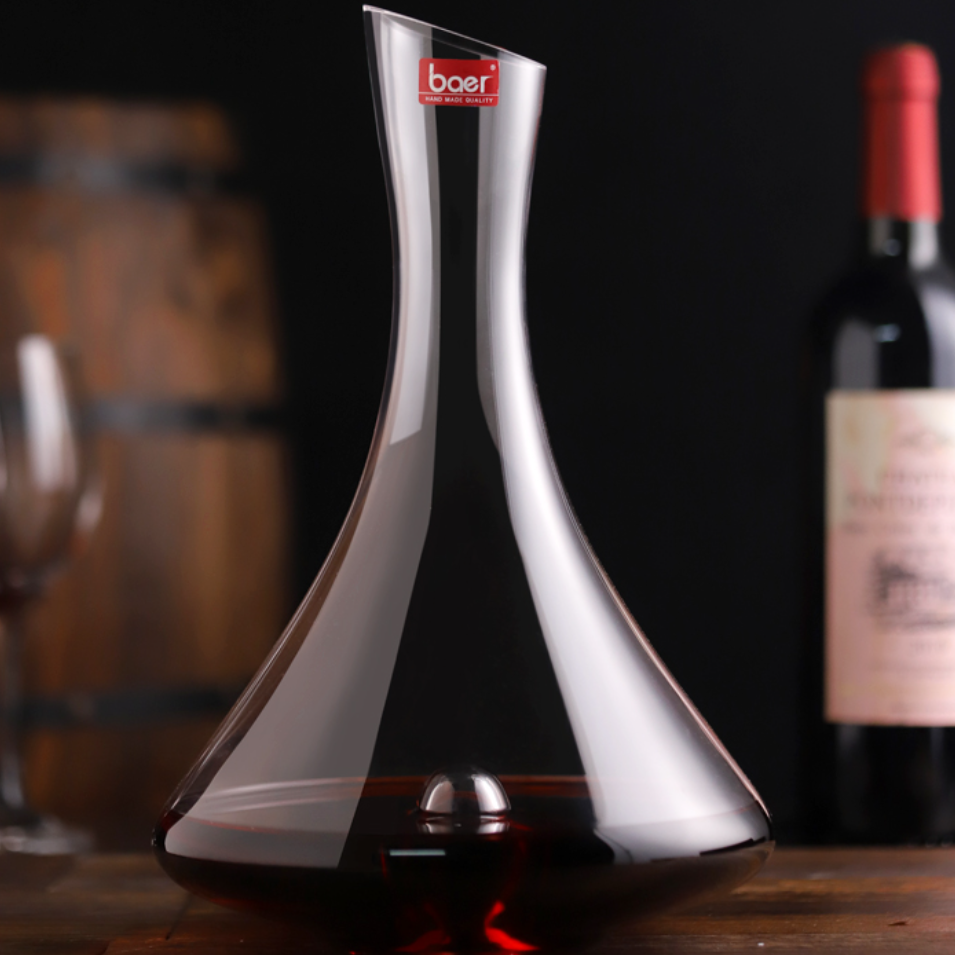 Wine Decanter Crystal Glass – Centerpoint Aerating Decanter for Wine & Spirits