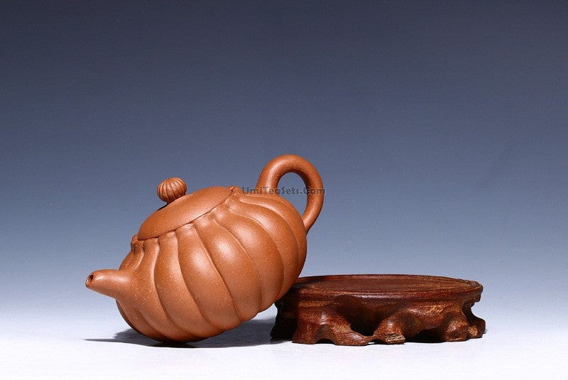 Purple Clay Teapot Yixing Handmade Chrysanthemum Design