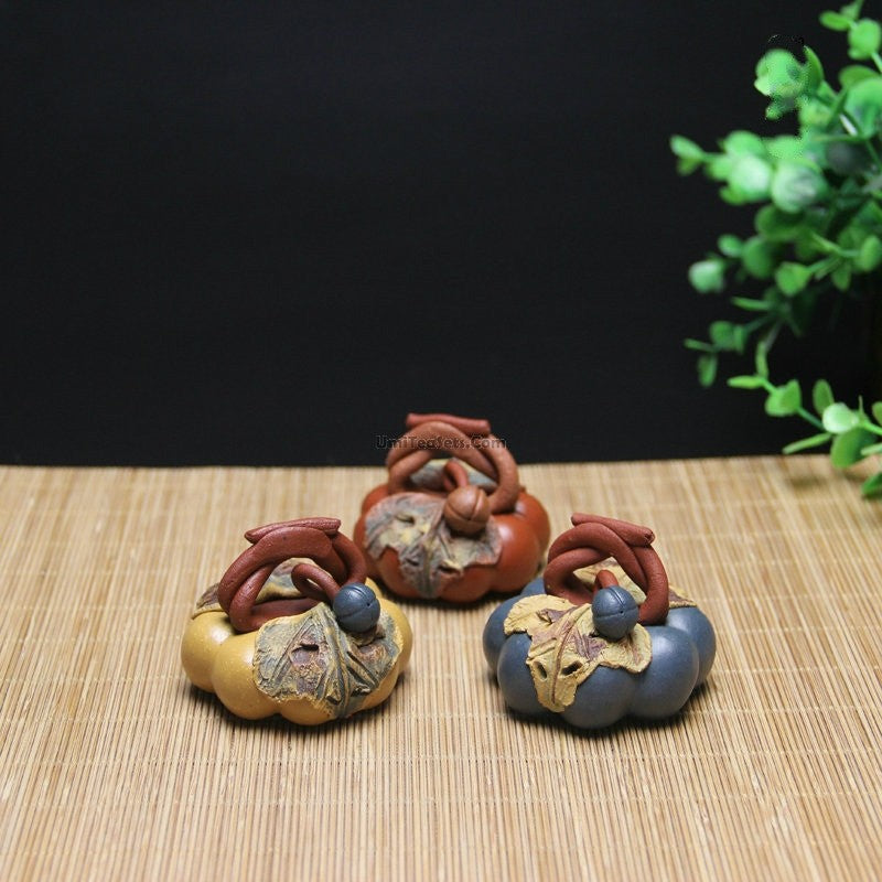 Purple Clay Tea Pet – Handcrafted Pumpkin Zisha Tea Figurine | Yixing Style Tea Tray Decor, 3 Colors