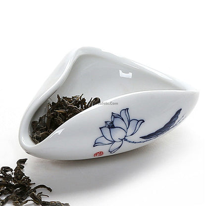 Cha He Tea Presenter | Blue White Porcelain Tea Holder