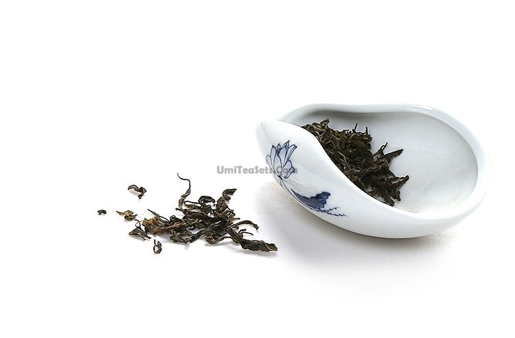 Cha He Tea Presenter | Blue White Porcelain Tea Holder